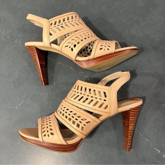 Adrienne Vittadini sz 9.5 Prim cutout leather strappy platform heels - Picture 6 of 16